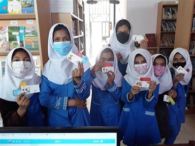 اهدای کارت تبریک به اعضا به مناسبت هفته کتاب